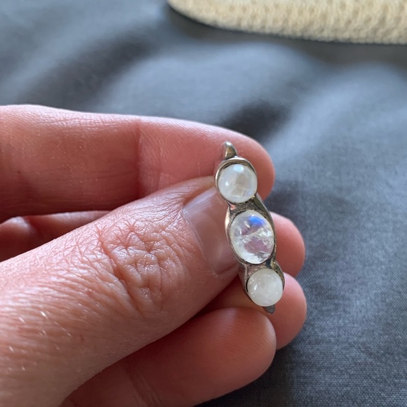 Sterling silver and moonstone ring - Picture 7 of 13